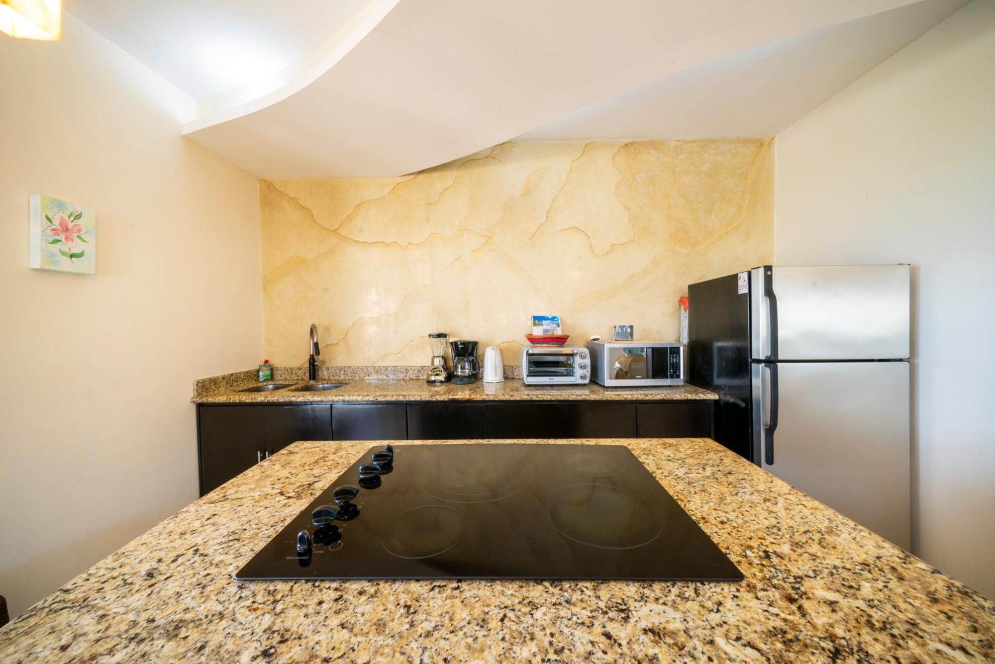 Beachfront 1 Bedroom Condo - El Faro, Surf 407 Playa del Carmen Eksteriør billede