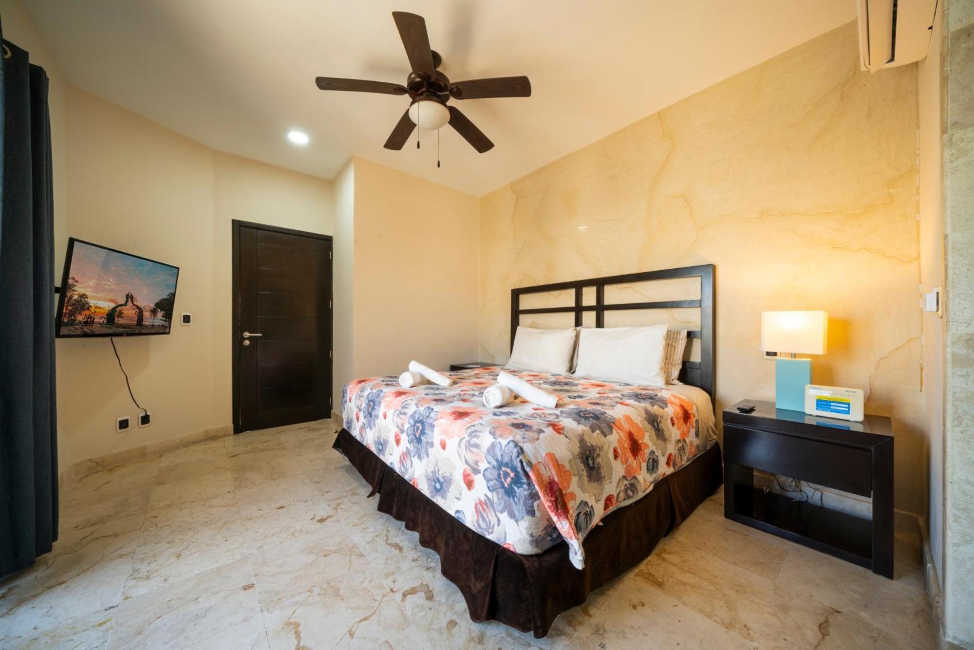 Beachfront 1 Bedroom Condo - El Faro, Surf 407 Playa del Carmen Eksteriør billede